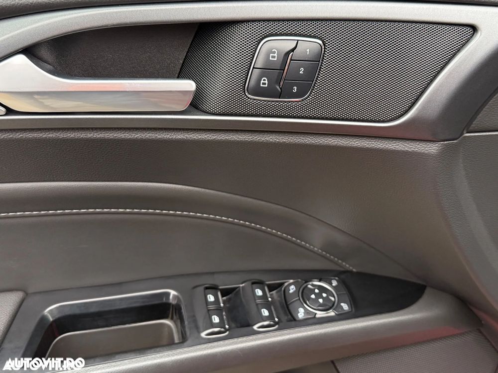 Ford Mondeo 2.0 TDCI PowerShift AWD Titanium - 6