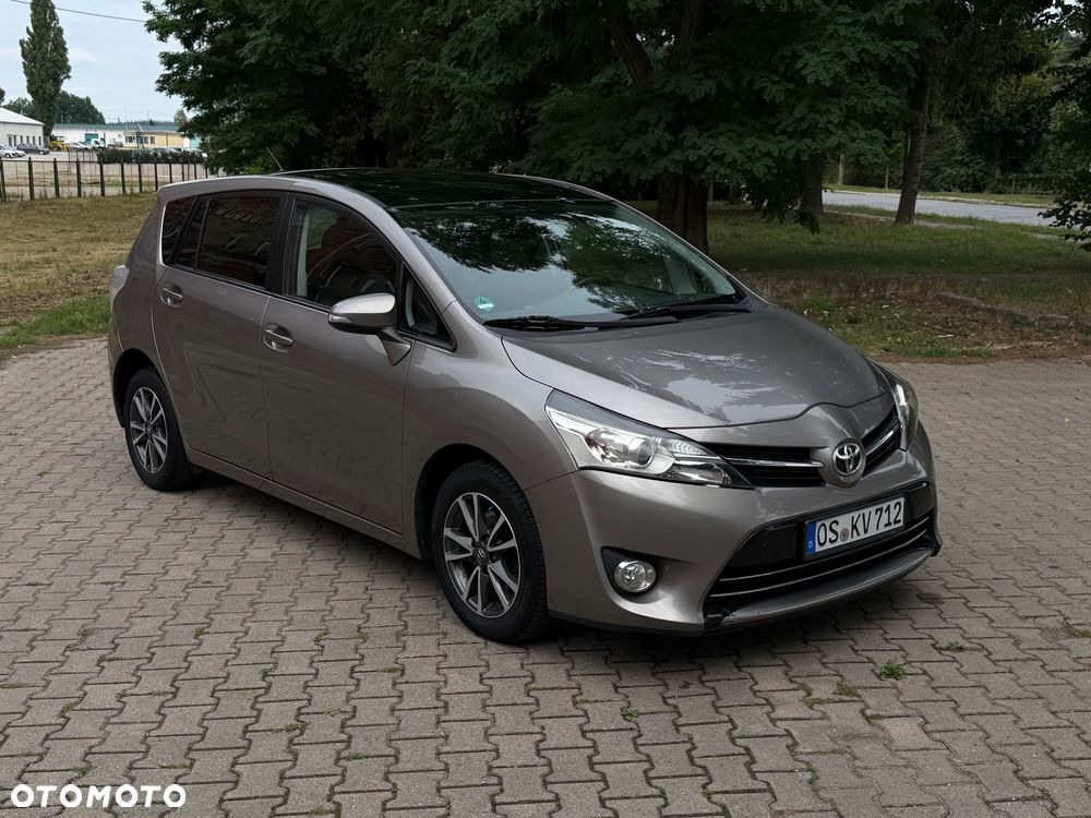 Toyota Verso 1.6 D-4D 5-Sitzer Start/Stop Skyview Edition - 4