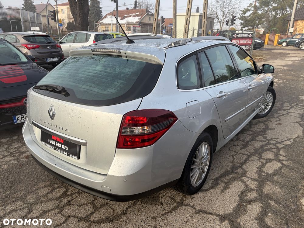 Renault Laguna dCi 110 FAP Dynamique - 12