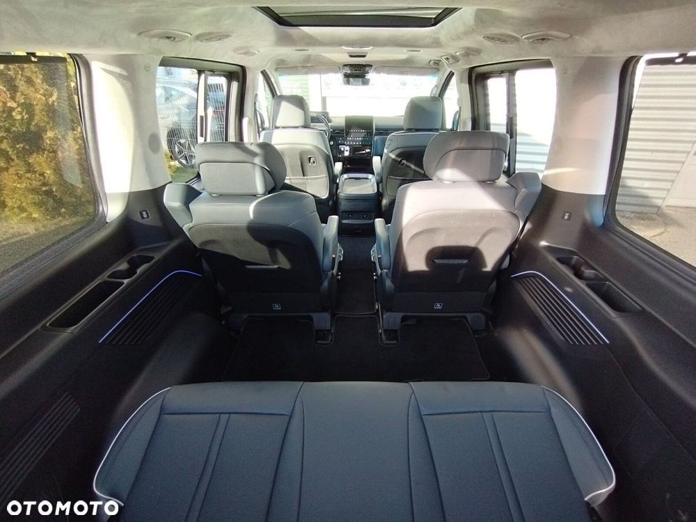 Hyundai Staria 1.6 T-GDI HEV Luxury - 23