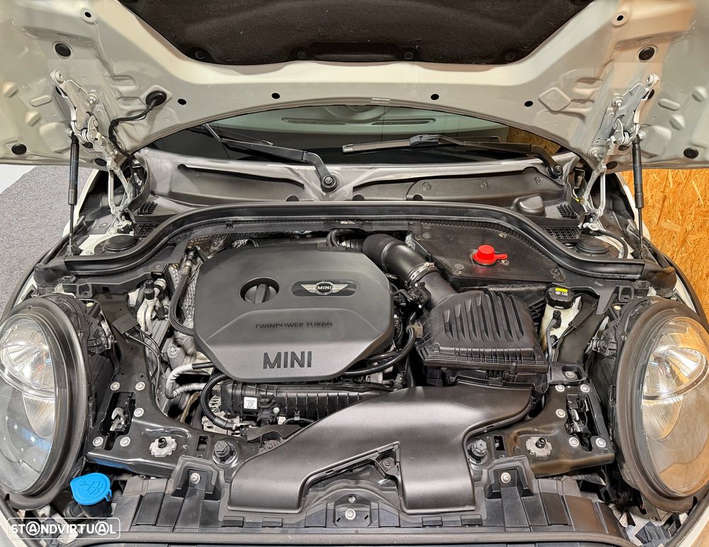 MINI 5 Portas Cooper Aut. Classic - 36