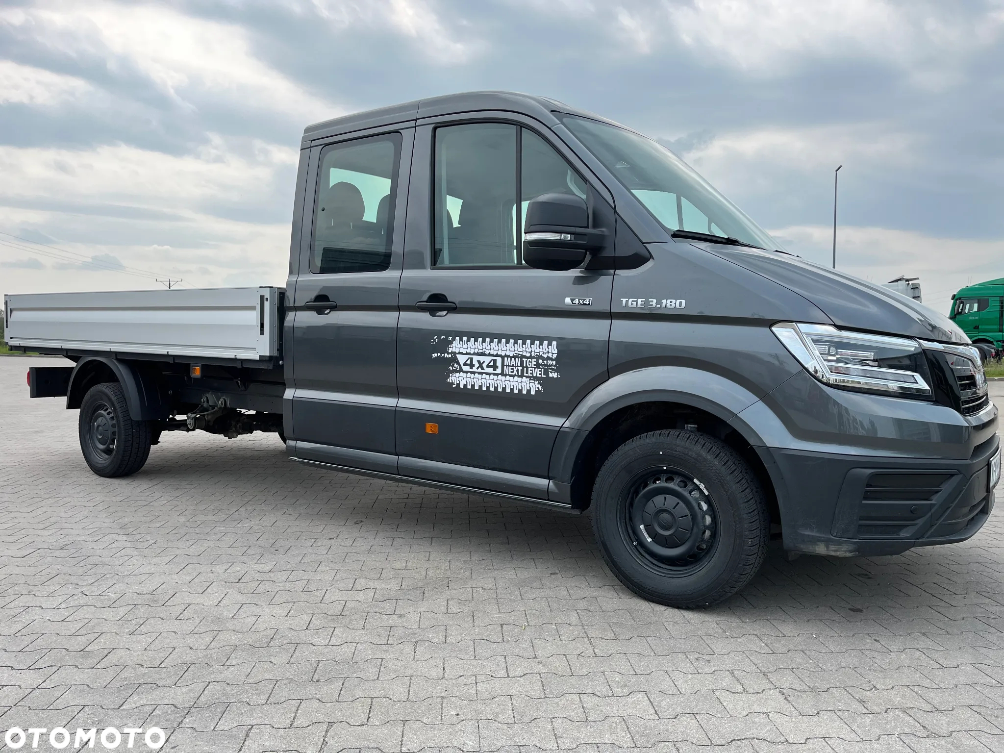 MAN TGE 3.180 4X4 SB - 3