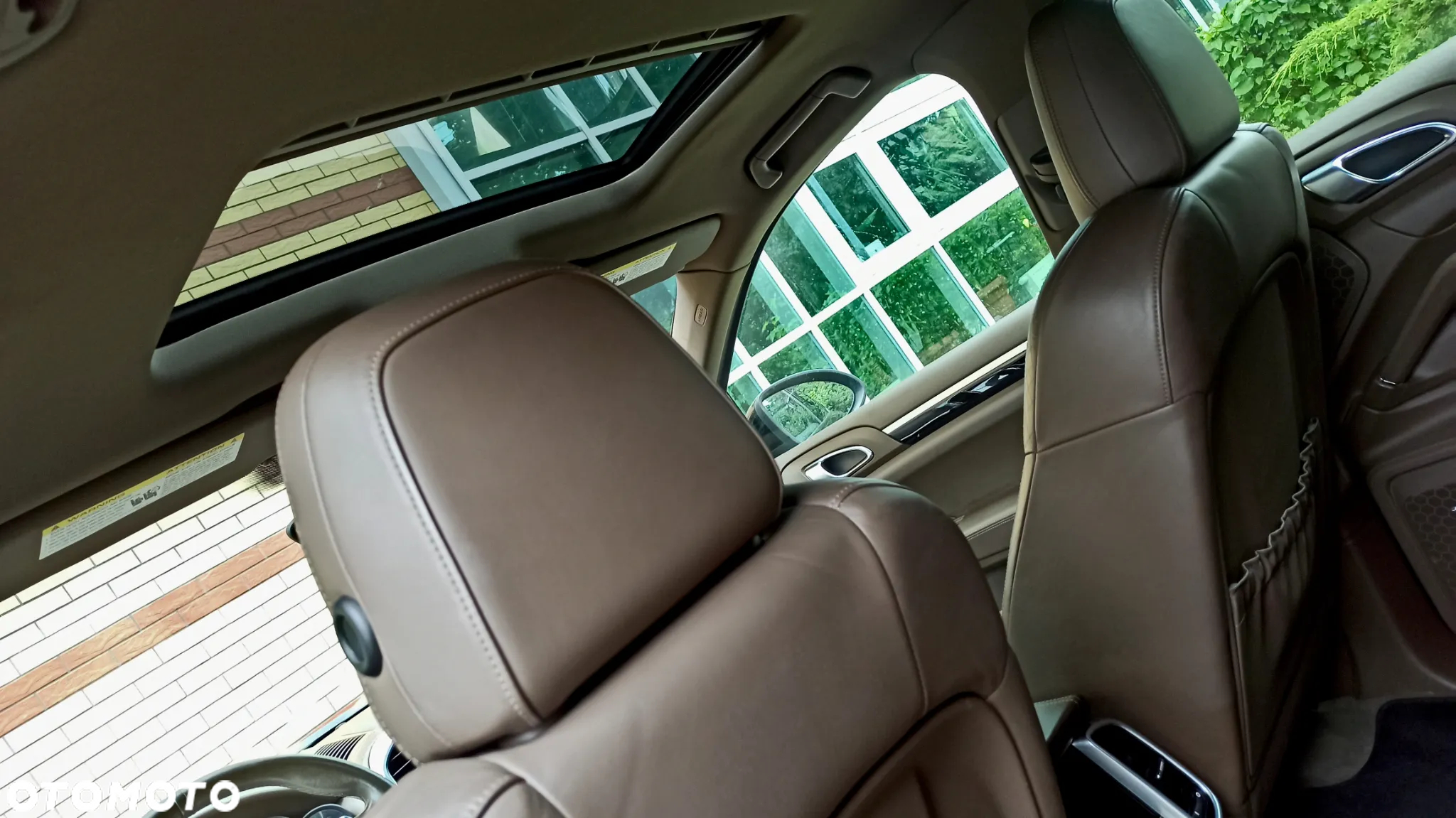 Porsche Cayenne Platinum Edition - 9