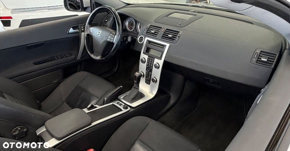 Volvo C70 2.0D Momentum - 23