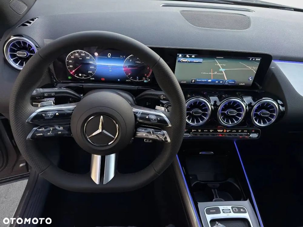 Mercedes-Benz GLA 200 AMG Line - 6