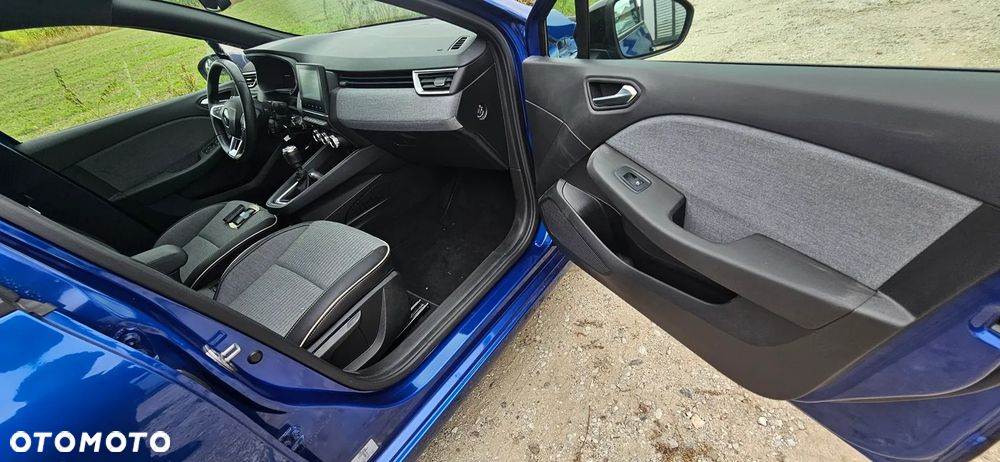 Renault Clio - 16