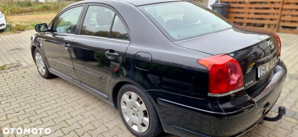 Toyota Avensis 2.0 D-4D Terra - 6