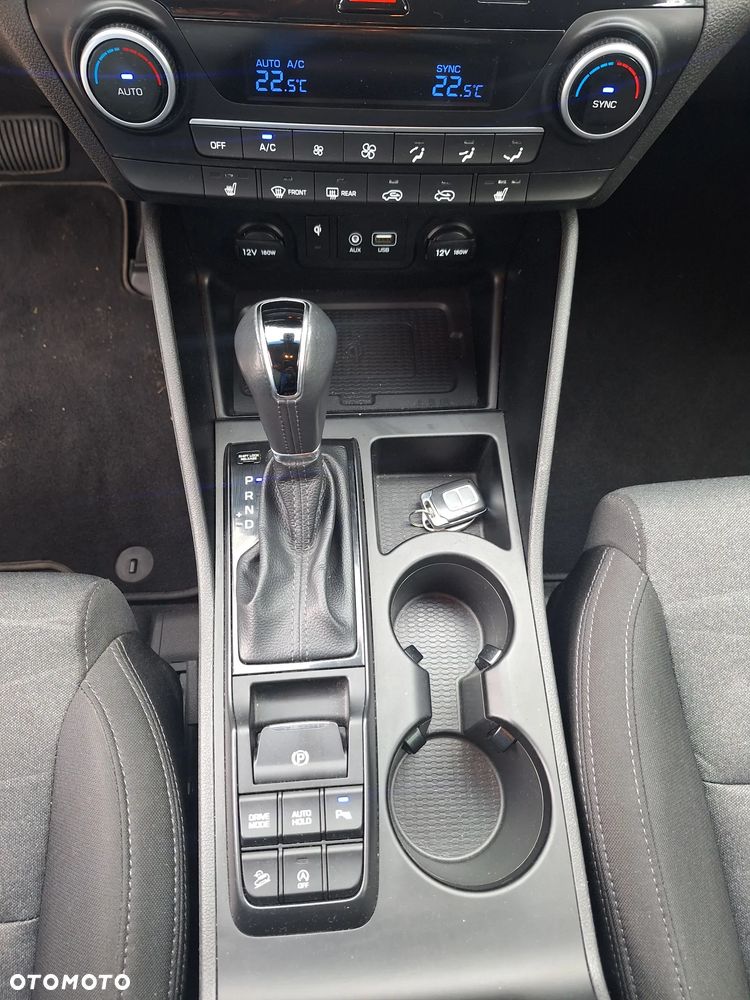 Hyundai Tucson blue 1.6 CRDi 2WD DCT Premium - 18