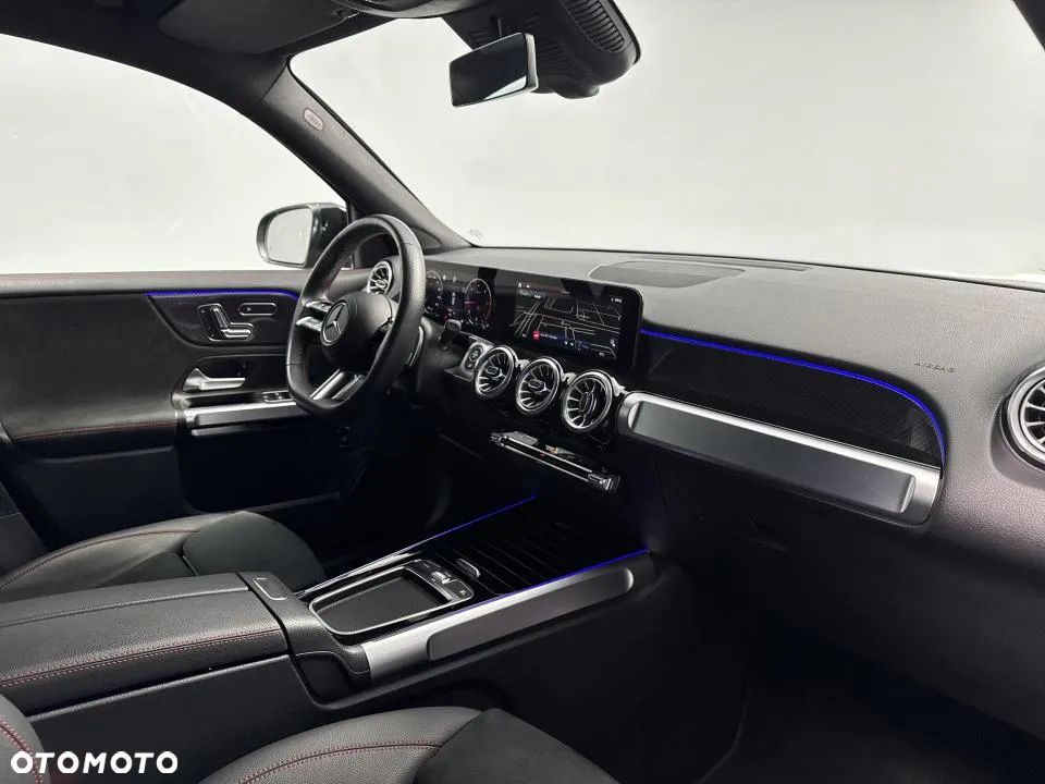 Mercedes-Benz GLB 200 d 4-Matic AMG Line 8G-DCT - 26