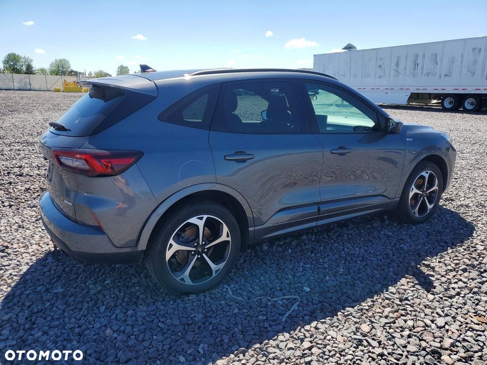 Ford Escape 2.0 EcoBoost AWD Titanium - 3