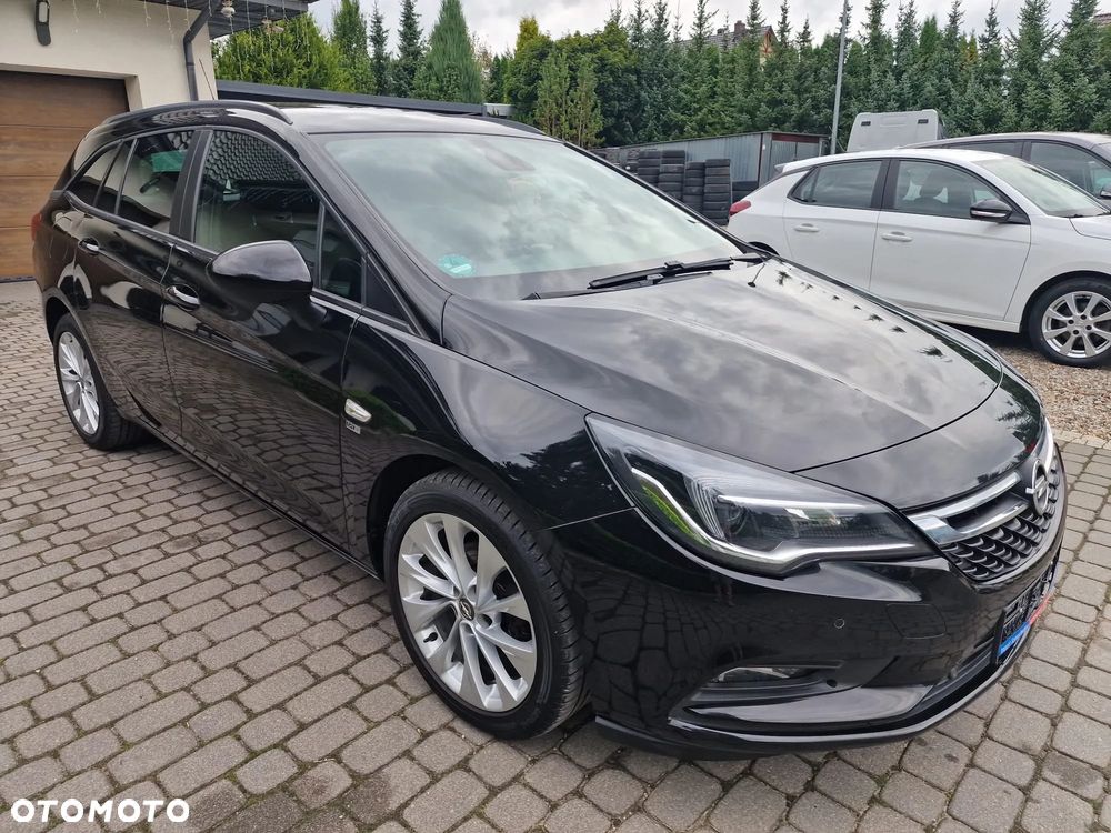 Opel Astra 1.4 Turbo 120 Jahre - 10