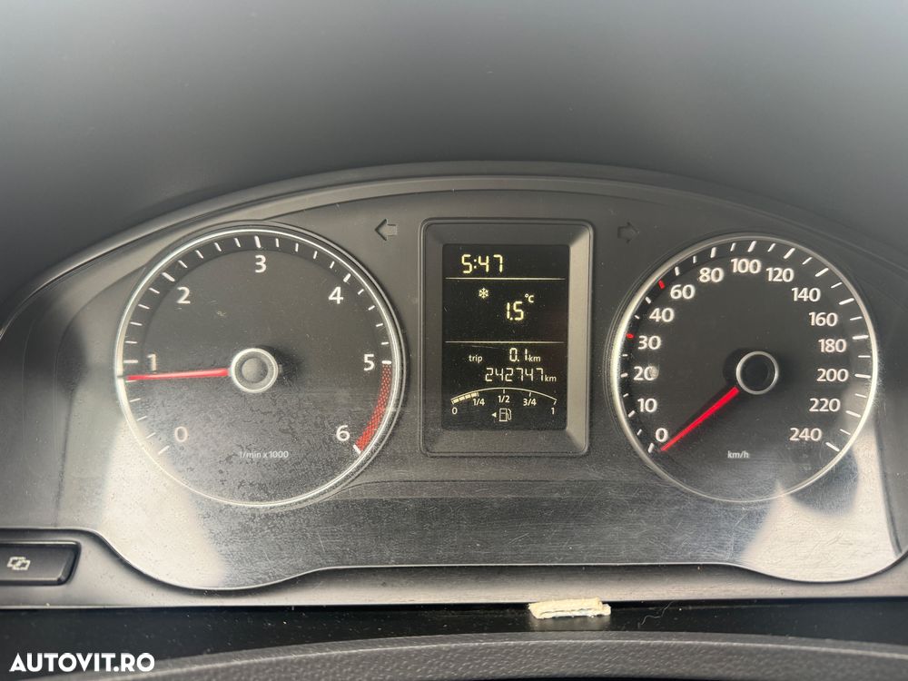 Volkswagen Transporter - 8