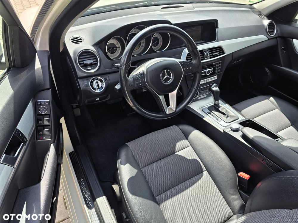 Mercedes-Benz Klasa C 180 CGI Automatik BlueEFFICIENCY SPORT EDITION - 20
