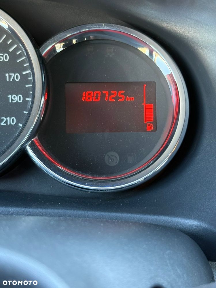 Dacia Logan - 8