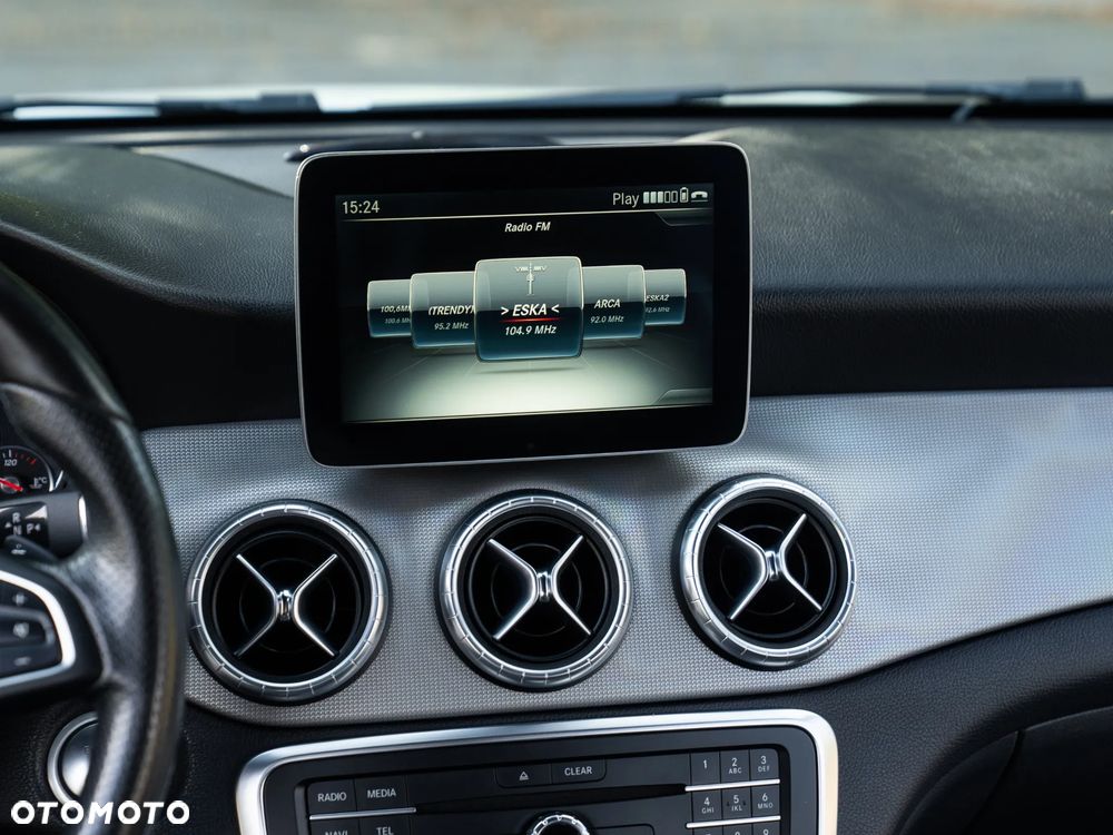Mercedes-Benz CLA 250 4-Matic Urban - 38