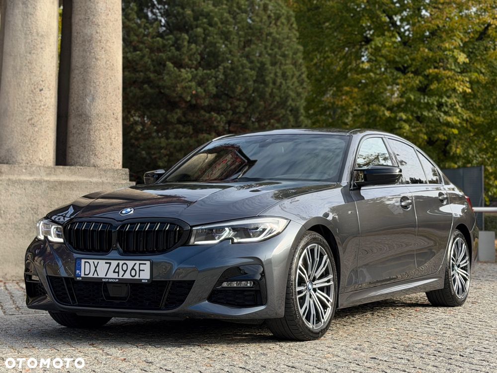 BMW 320D 2019 photo 2