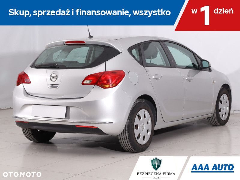 Opel Astra - 7