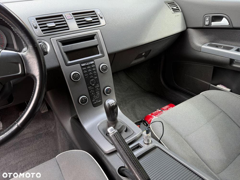 Volvo C30 1.6D - 13