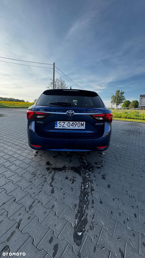 Toyota Avensis 2.0 D-4D Premium - 6