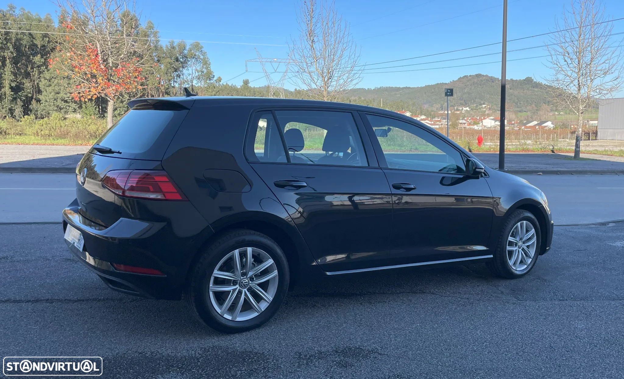 VW Golf 1.6 TDI Confortline - 5