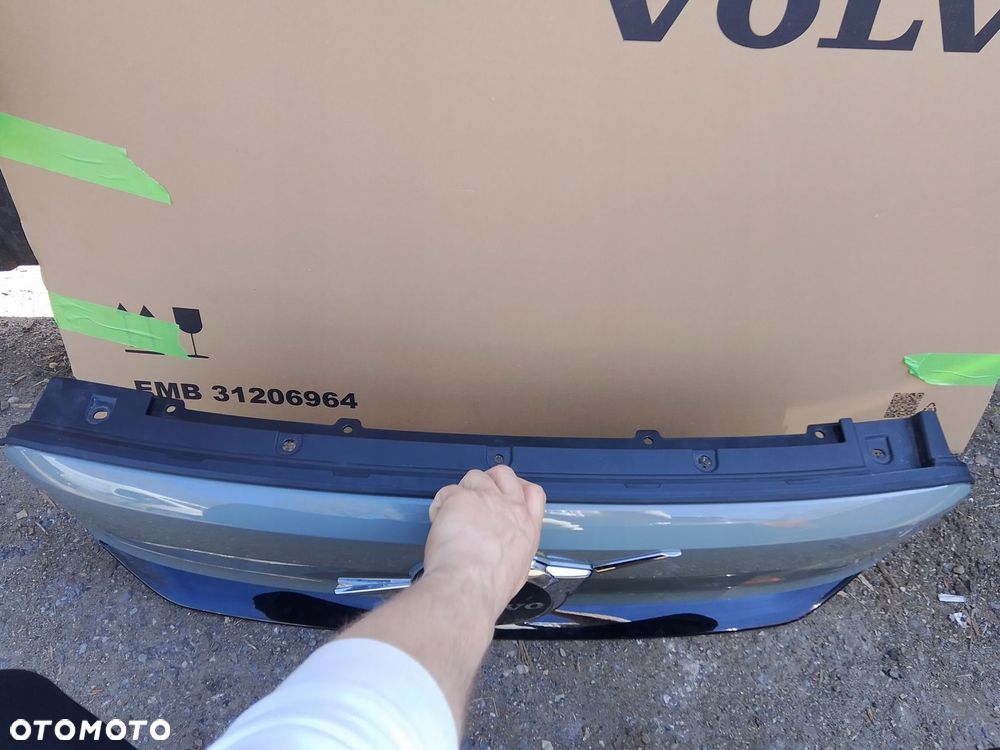 atrapa grill volvo xc40 ec40 32390715 2024r - 3