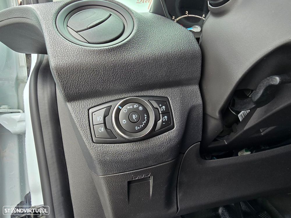 Ford Transit Courier 1.5 TDCi Trend - 29