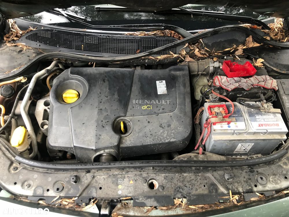 Dezmembrez Renault Megane II facelift verde 1,5 DCI Euro 4 2007 - 9