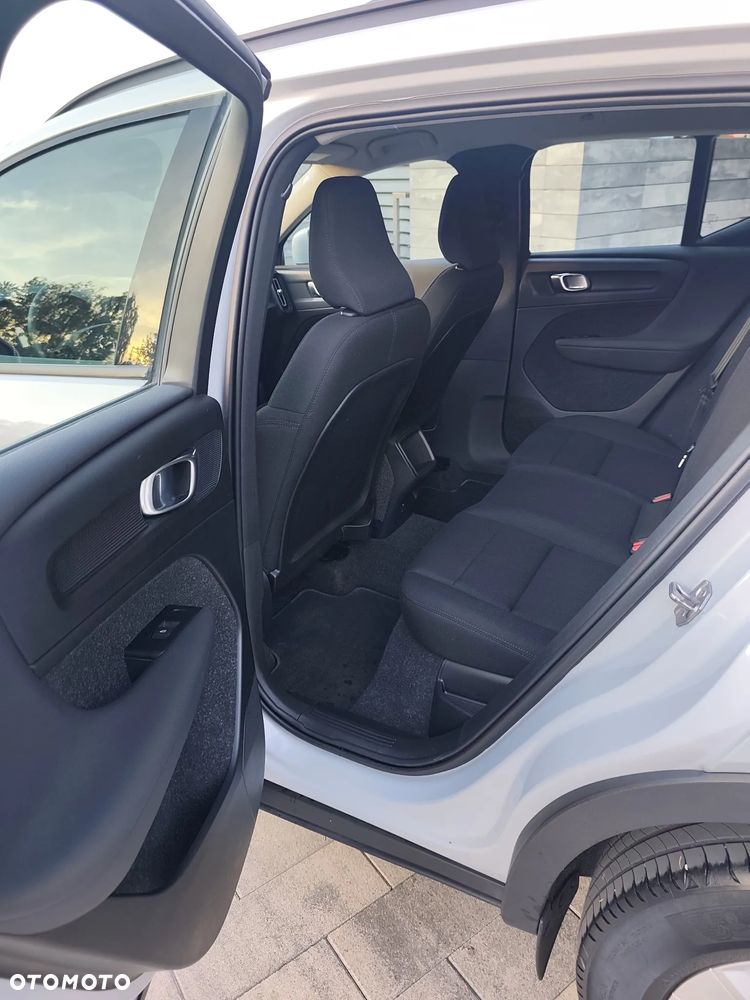 Volvo XC 40 T2 Essential - 9
