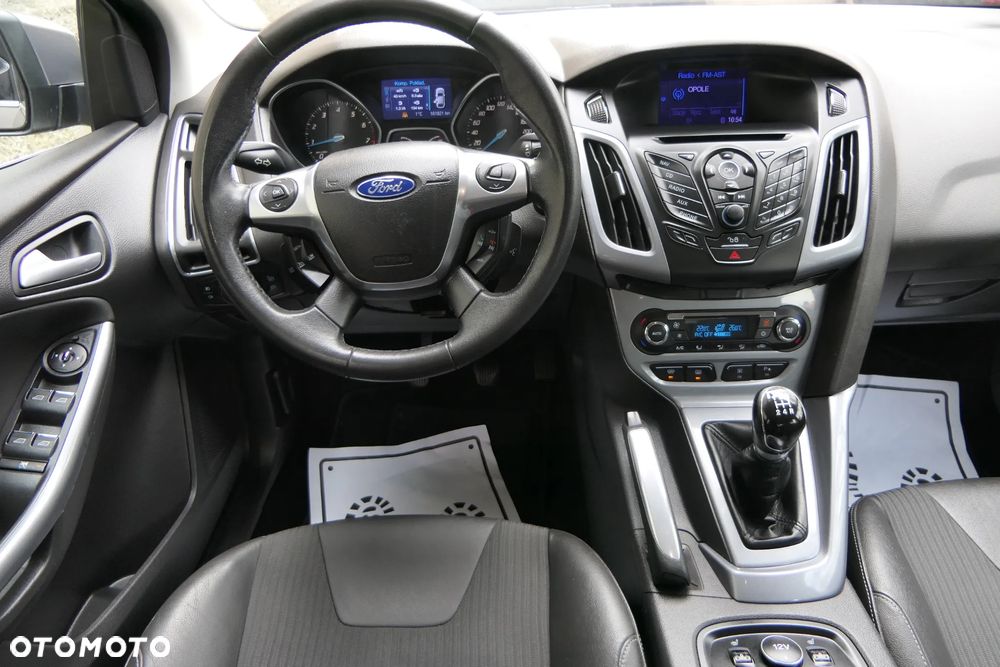 Ford Focus 1.6 Ti-VCT Titanium - 31