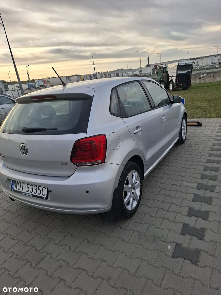 Volkswagen Polo - 8