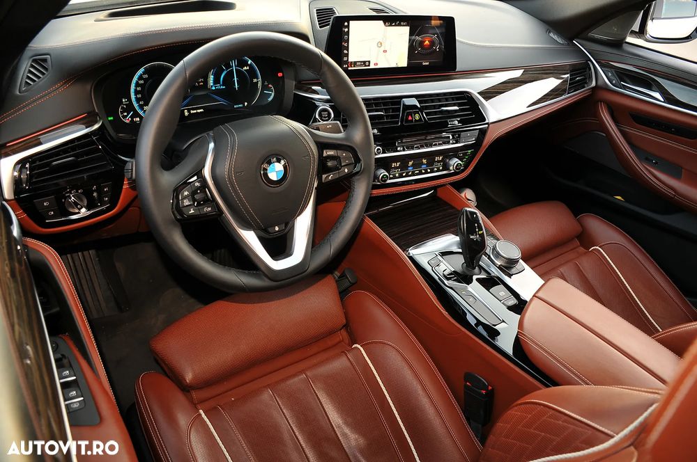 BMW Seria 5 520d AT - 17