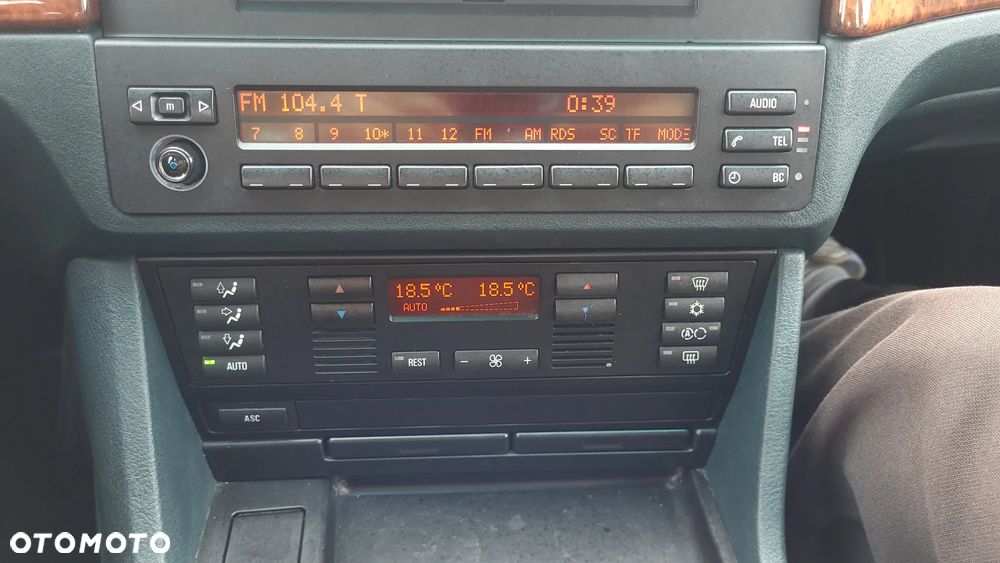 BMW Seria 5 - 25