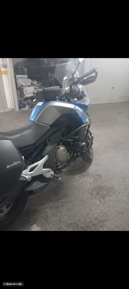 CF Moto 650MT MT - 6