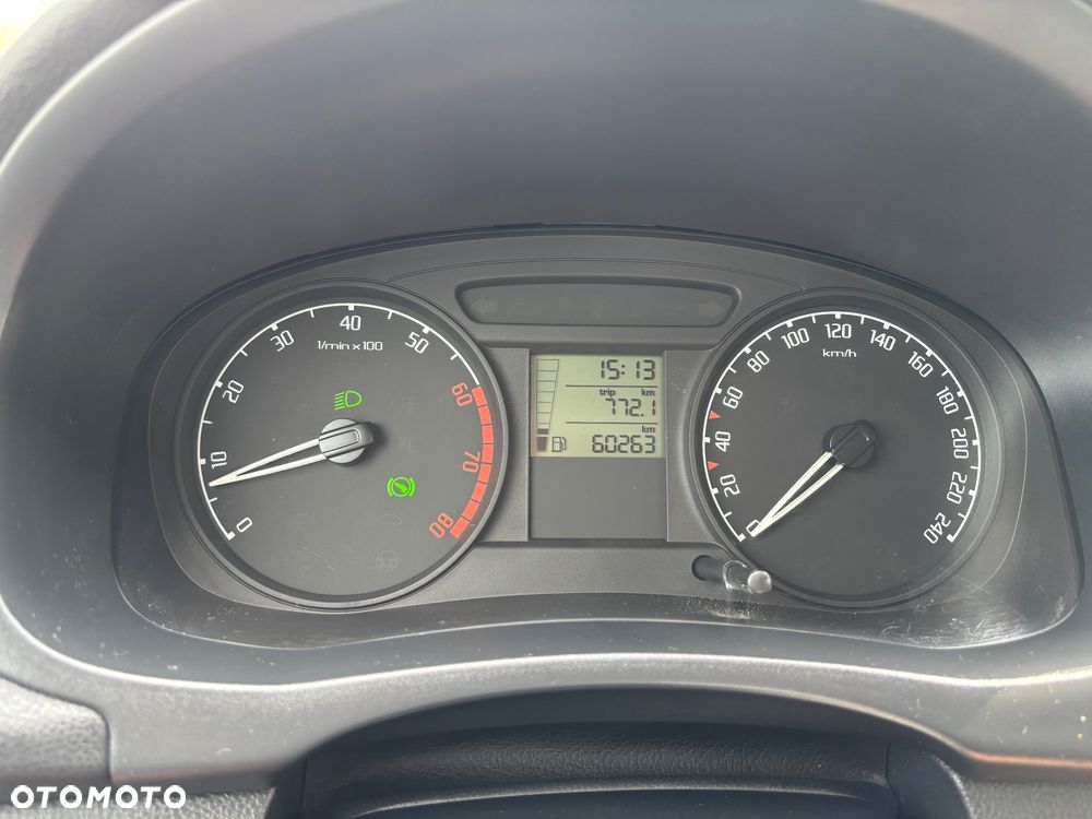 Skoda Fabia 1.6 16V Fun - 14