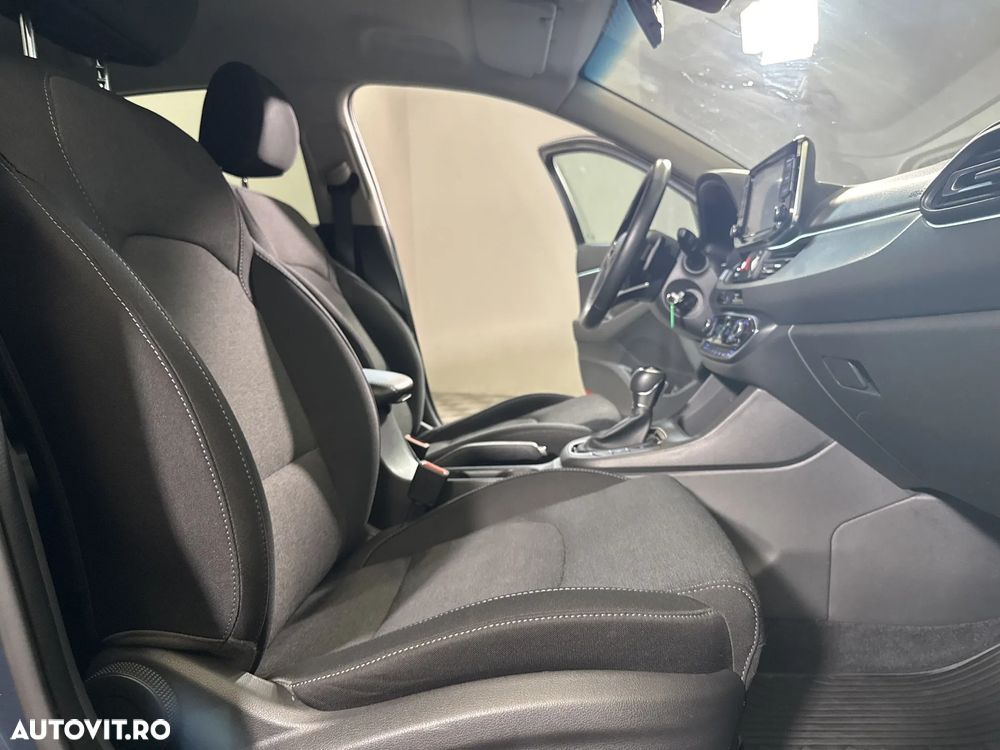 Hyundai i30 - 12