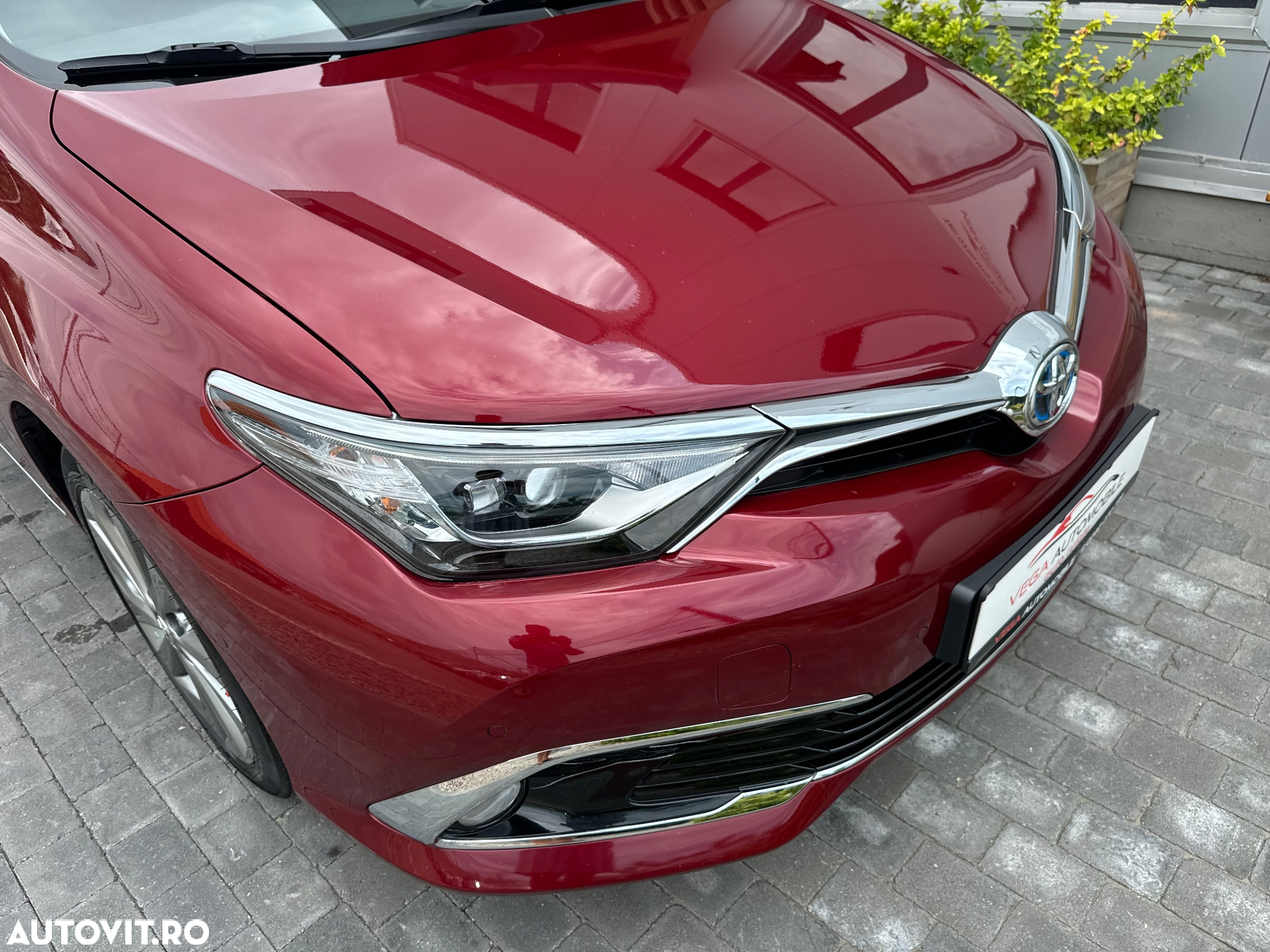 Toyota Auris 1.8 VVT-i Hybrid Automatik Design Edition - 35