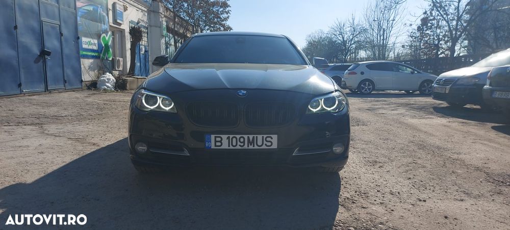 BMW Seria 5 530d xDrive AT - 1