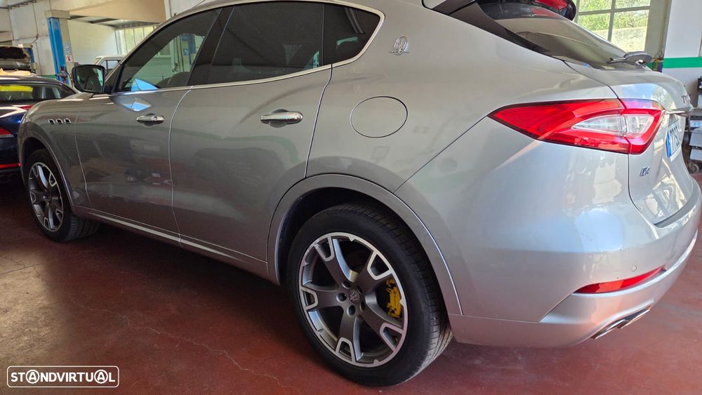 Maserati Levante 3.0 V6 - 6