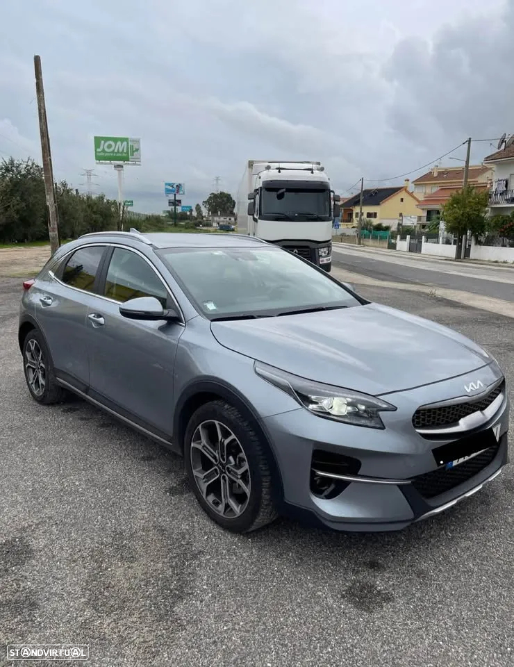Kia XCeed 1.0 T-GDI Tech - 3