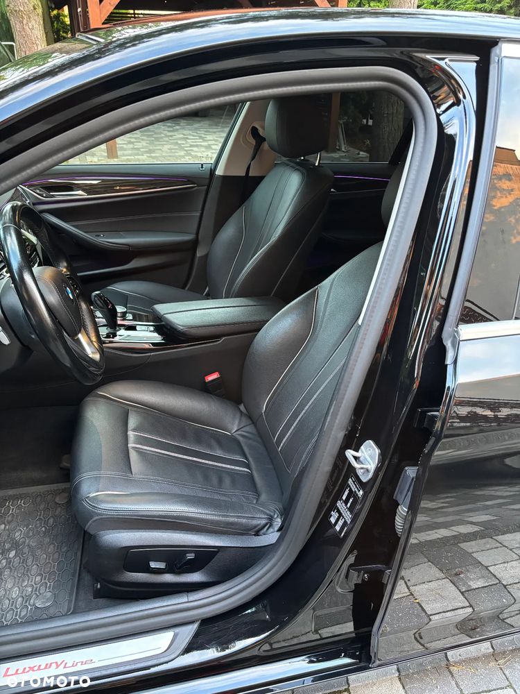 BMW Seria 5 518d Luxury Line - 8