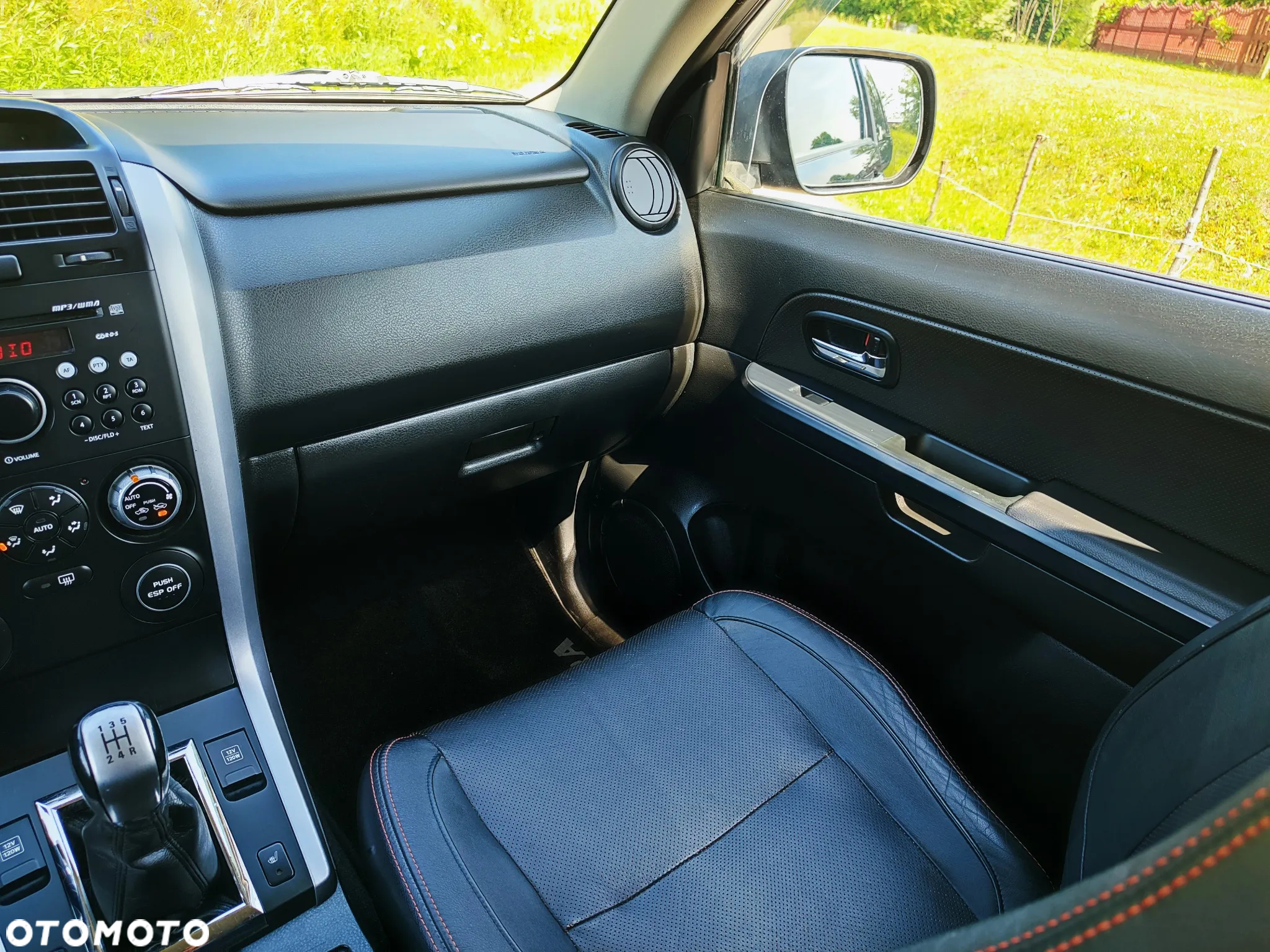 Suzuki Grand Vitara 1.6 De luxe - 27