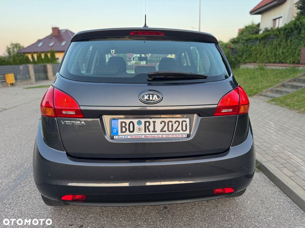 Kia Venga 1.6 CVVT Platinum Edition - 12