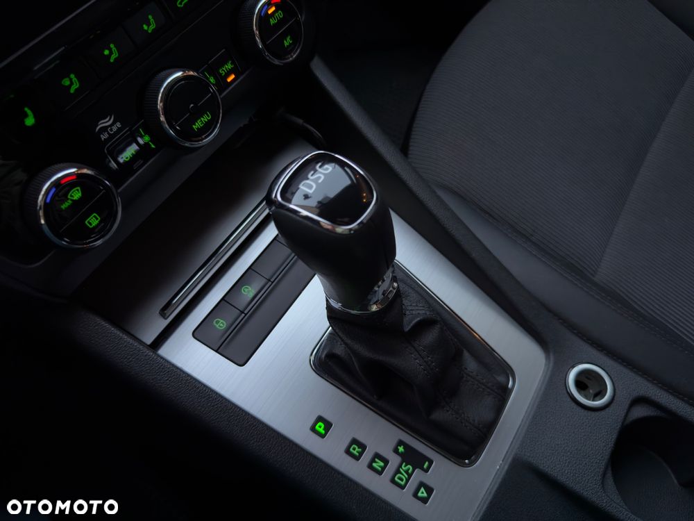 Skoda Octavia 1.6 TDI DSG Style - 7