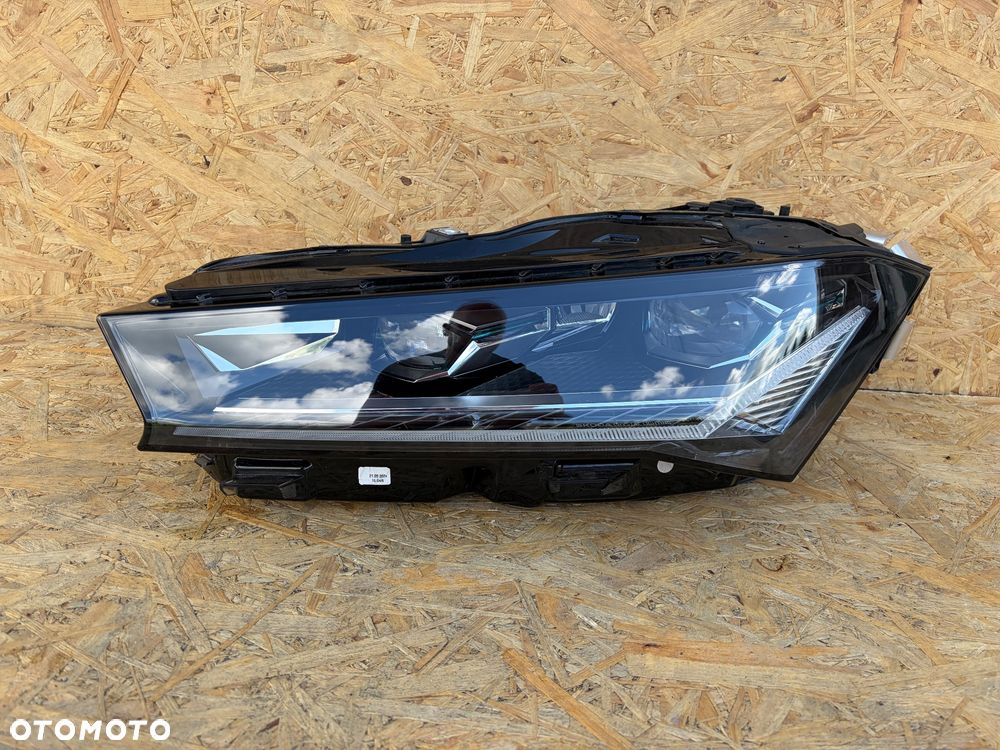 Skoda Superb IV 4 FULL LED LEWA 3P1941015B - 1