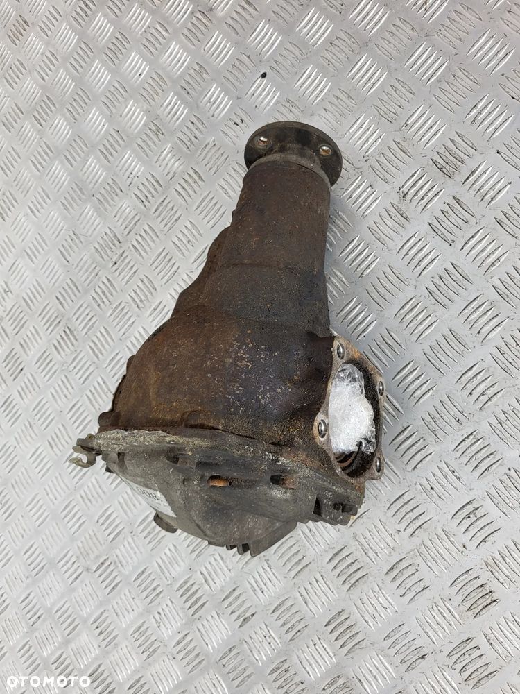 Mitsubishi L200 IV 2.5 Most Przód 4.100 - 4