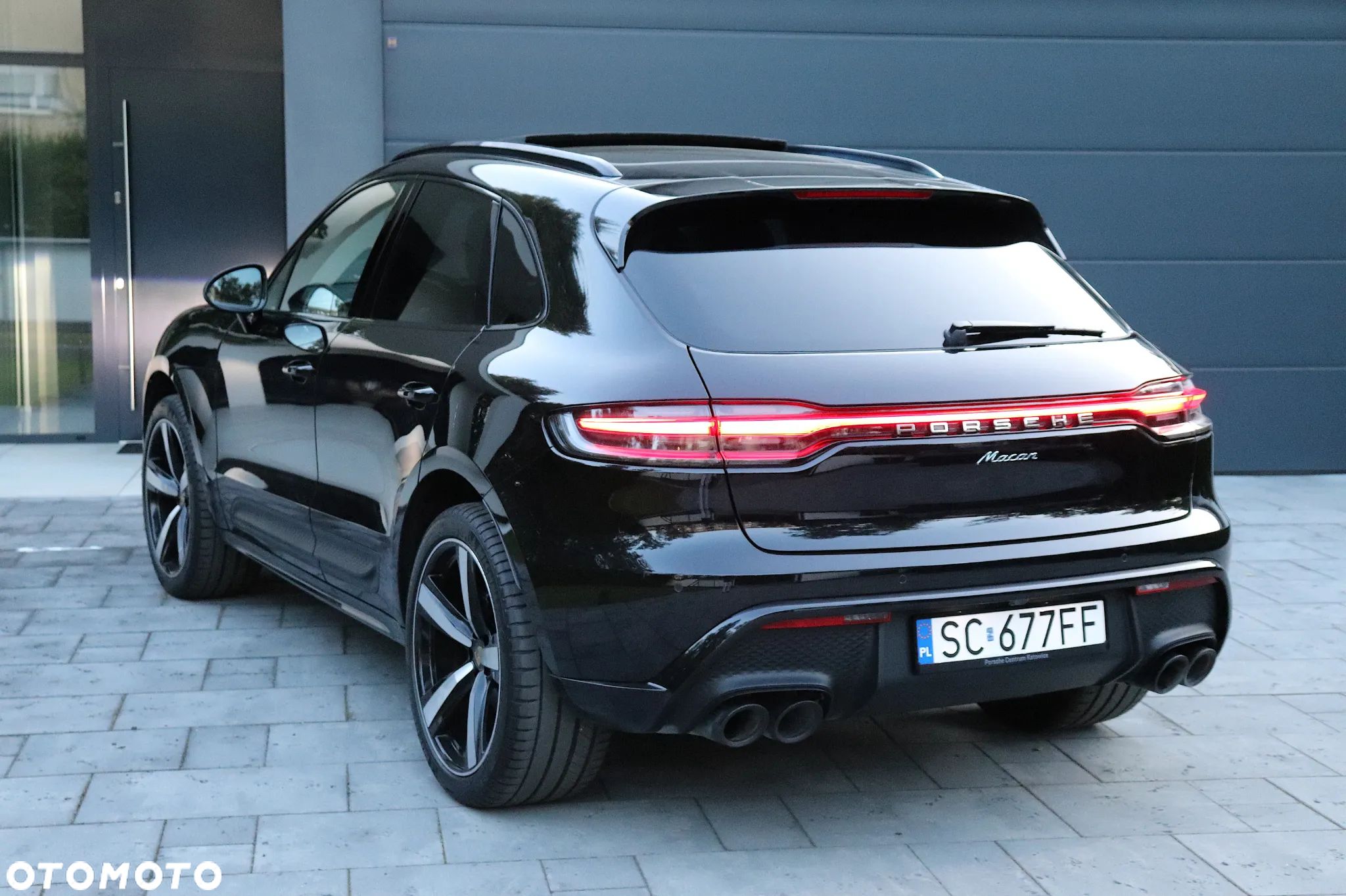 Porsche Macan - 1
