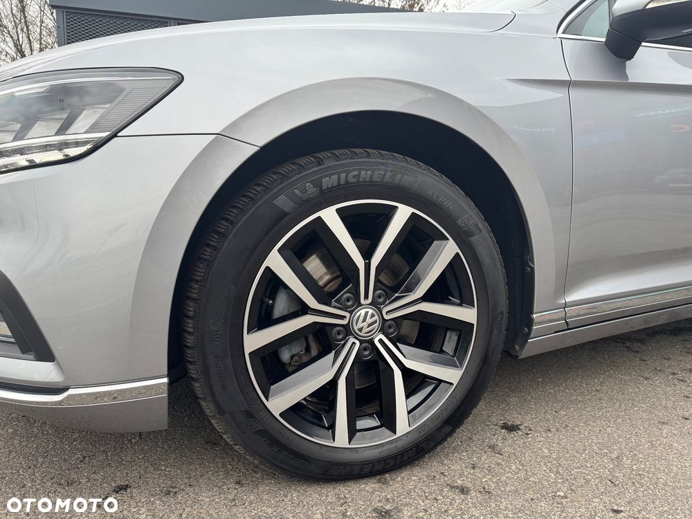 Volkswagen Passat 1.5 TSI EVO Elegance DSG - 9
