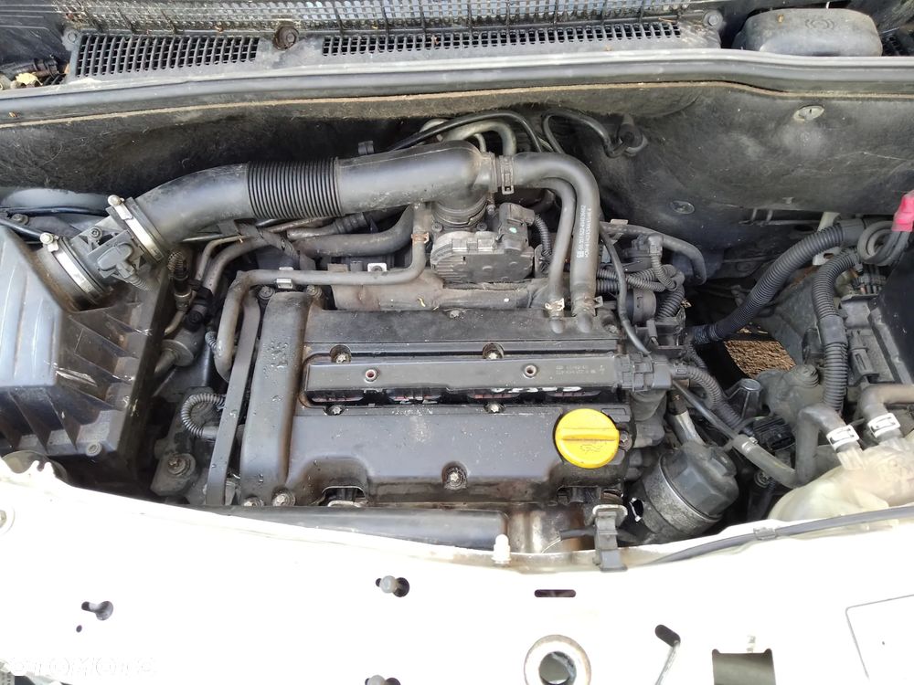 Skrzynia biegów manualna OPEL Meriva A 1.4 16v F13 - 1