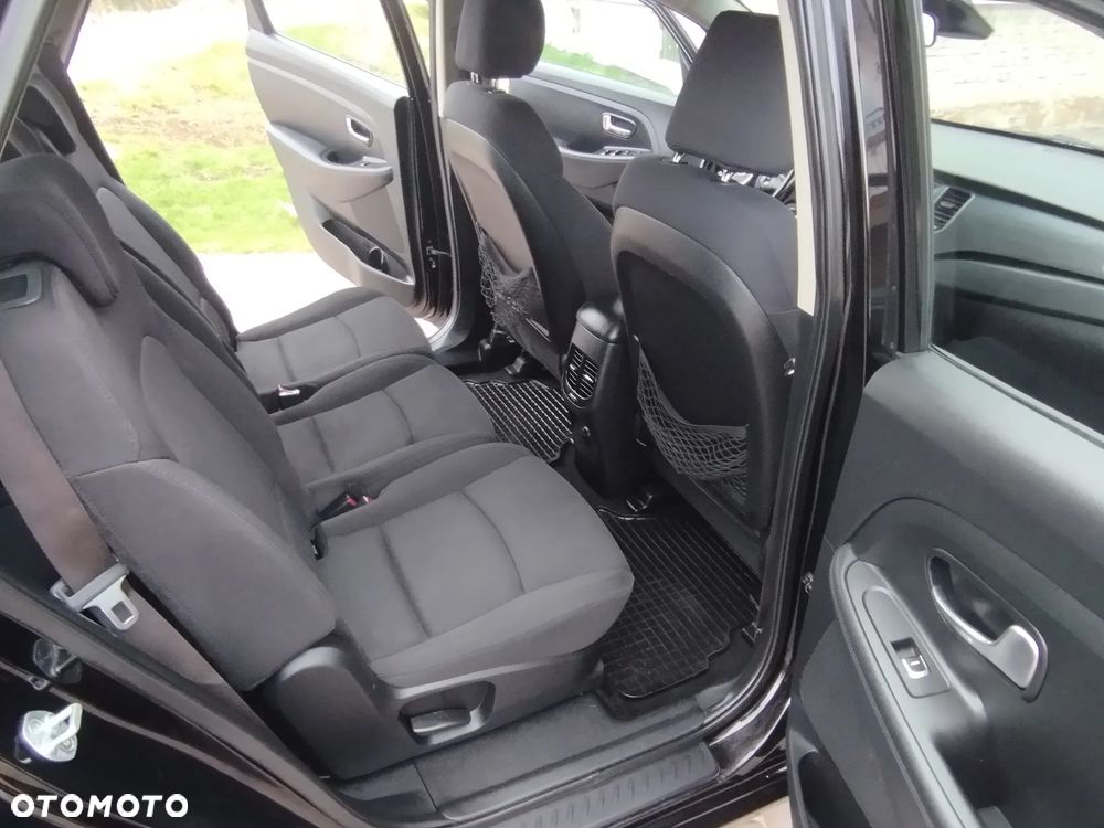 Kia Carens 1.6 GDI XL 7os EU6 - 15