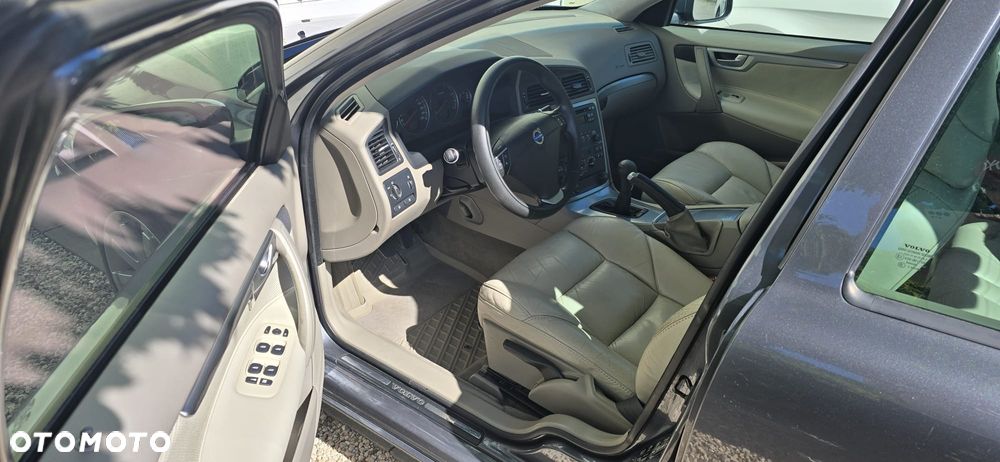 Volvo S60 2.4D Diament - 3